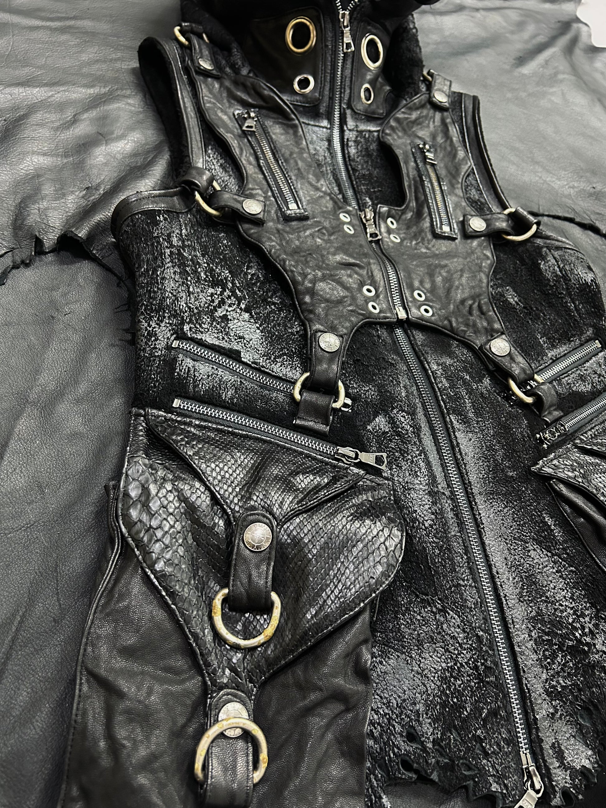H04-Warden Bind Vest 0.1