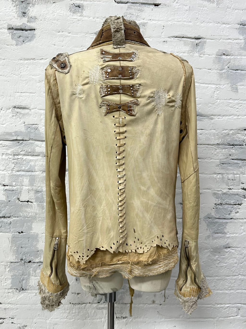 H06-Ivory Scar Jacket