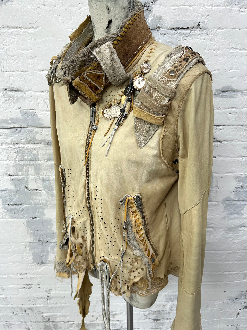 H06-Ivory Scar Jacket