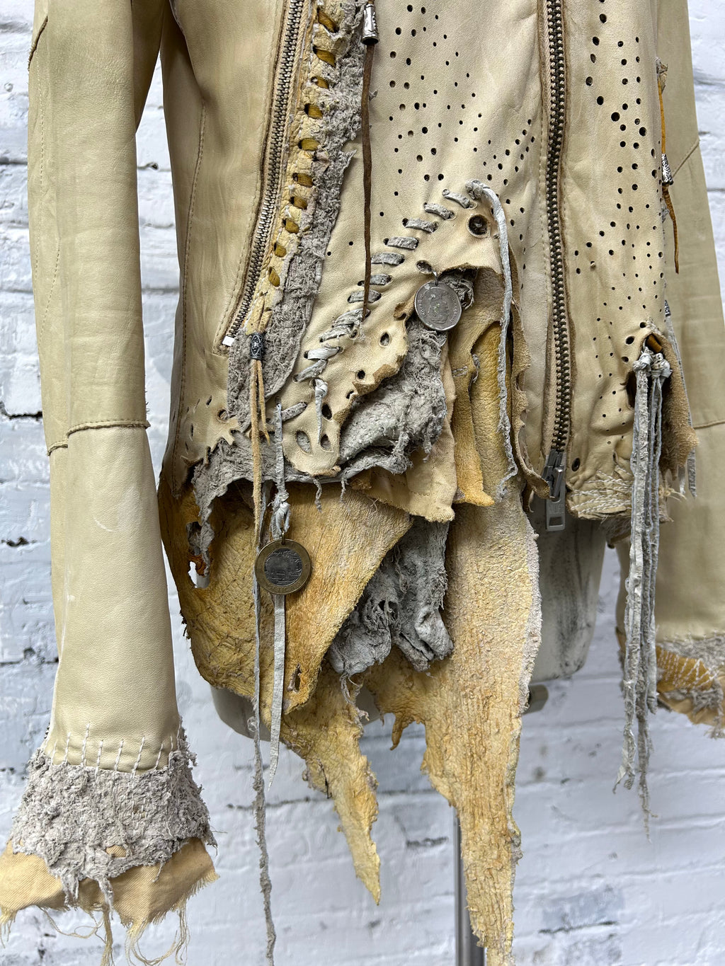 H06-Ivory Scar Jacket
