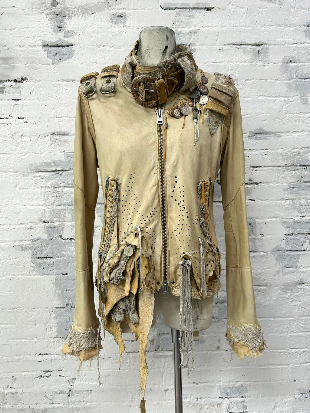 H06-Ivory Scar Jacket