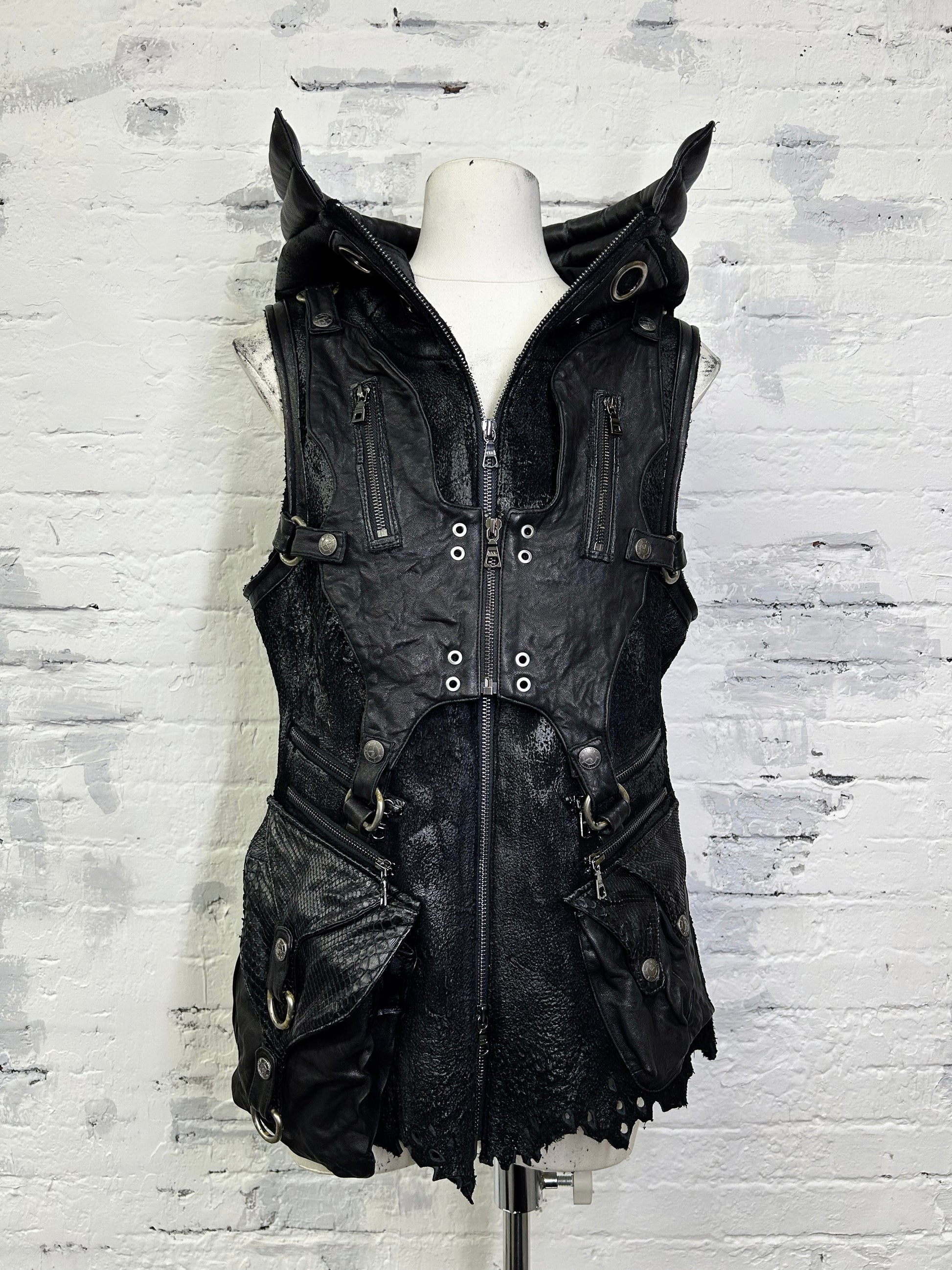 H04-Warden Bind Vest 0.1