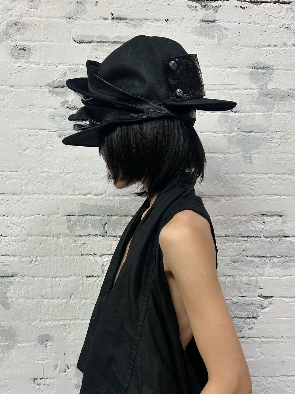 H05-Warden Bind Hat