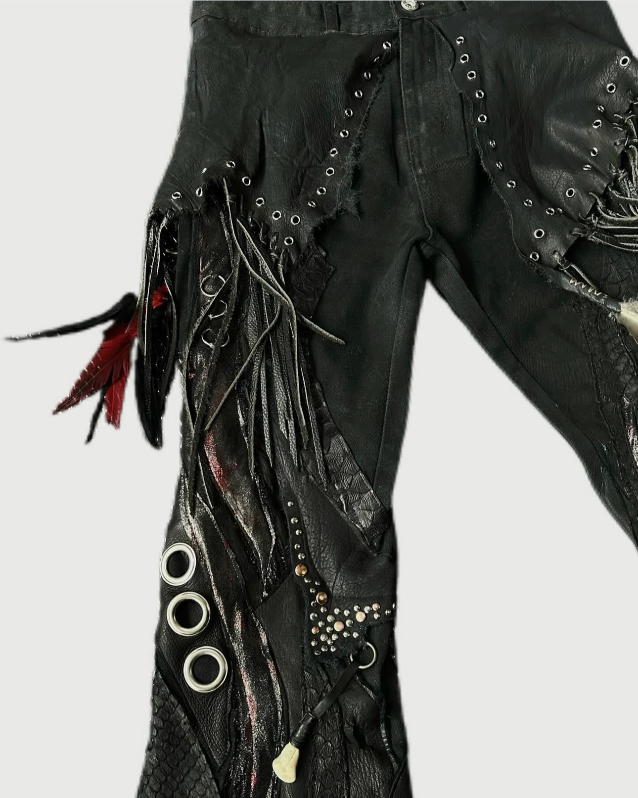 S04-Leather pants