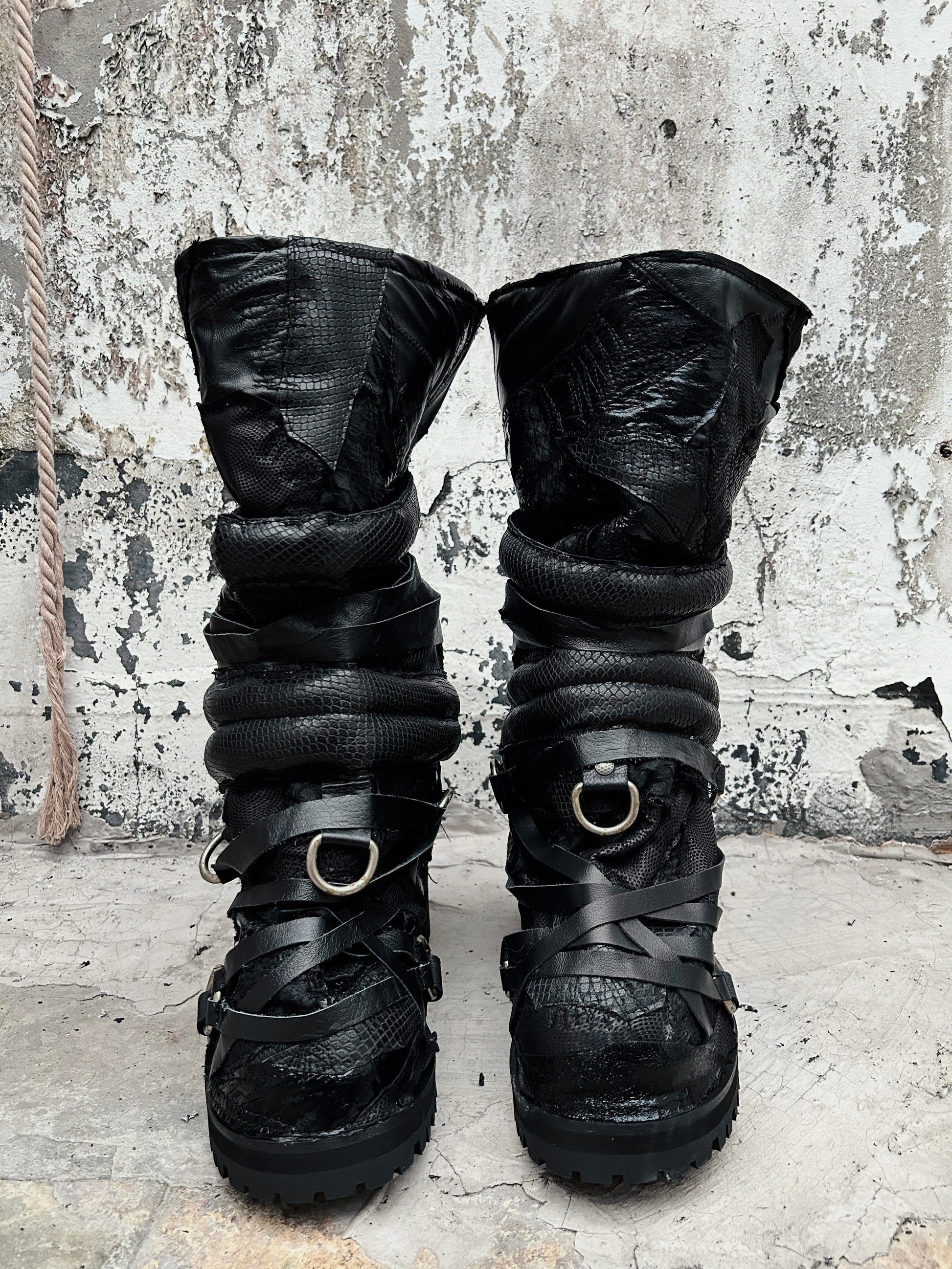 S12-Warden Bind Boots