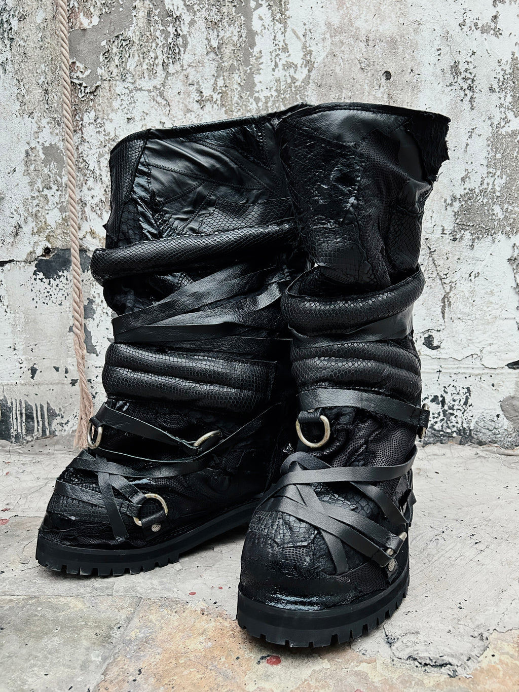 S12-Warden Bind Boots