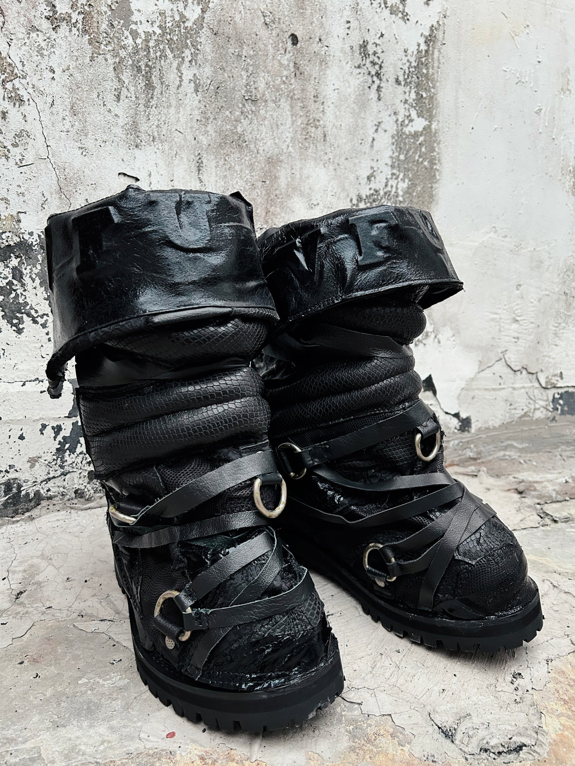 S12-Warden Bind Boots