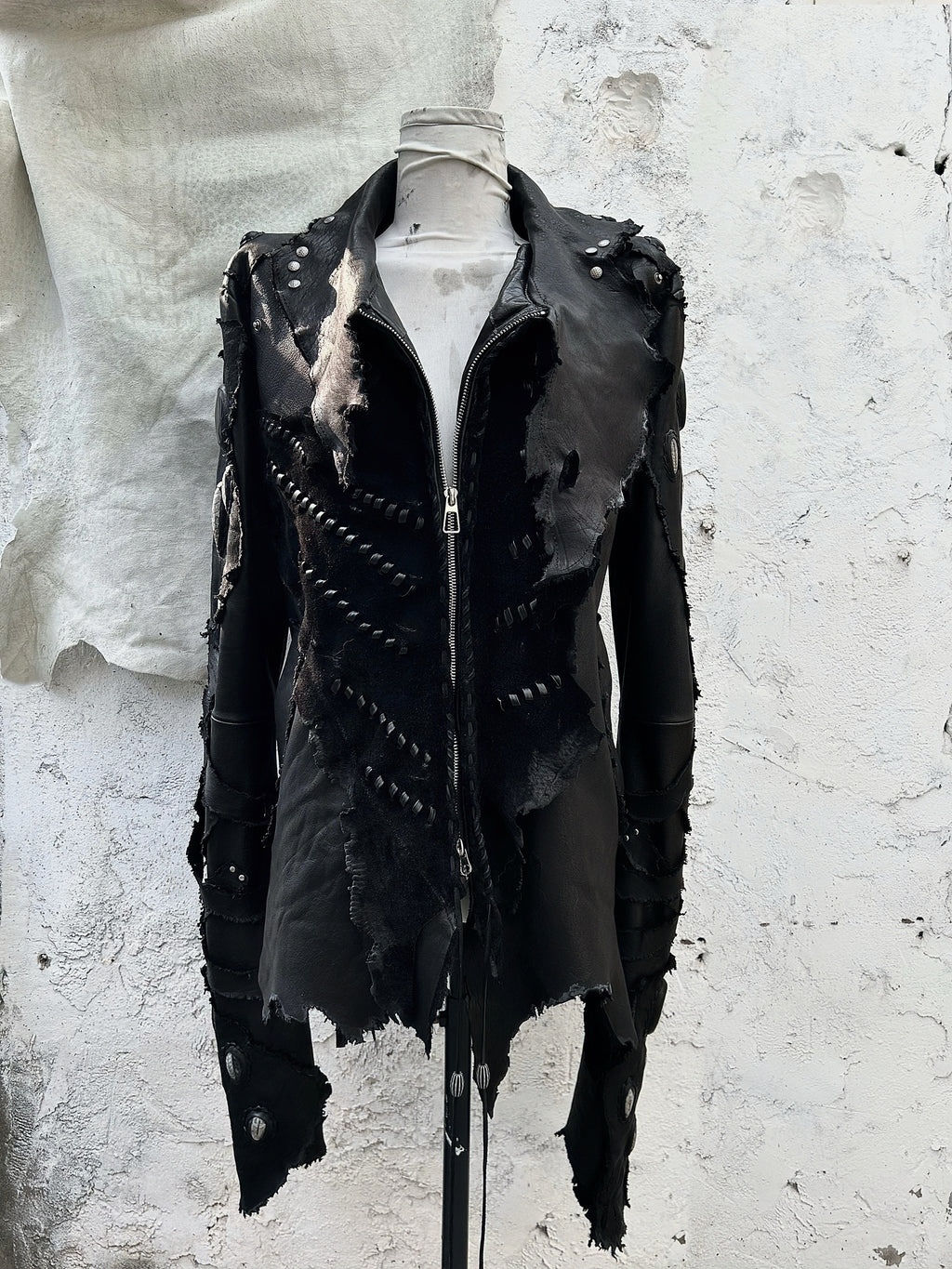 H01-Sto.Embedded Tailoring