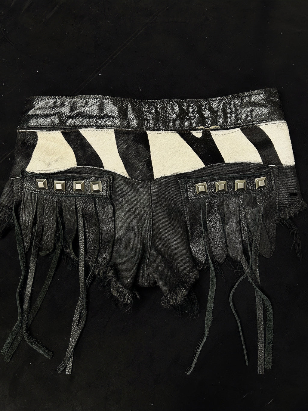 H04-Ornamented Strap Shorts