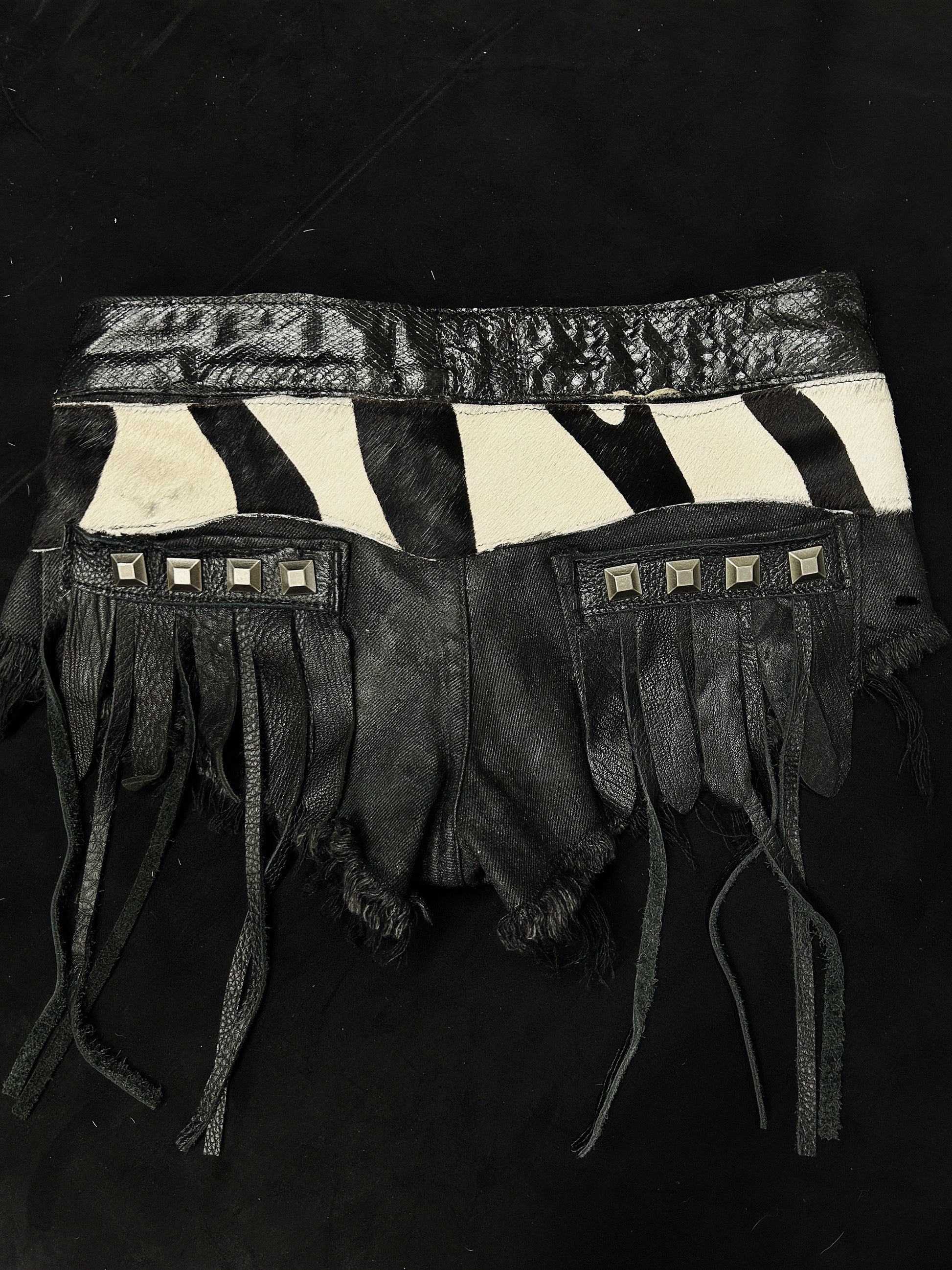 H04-Ornamented Strap Shorts