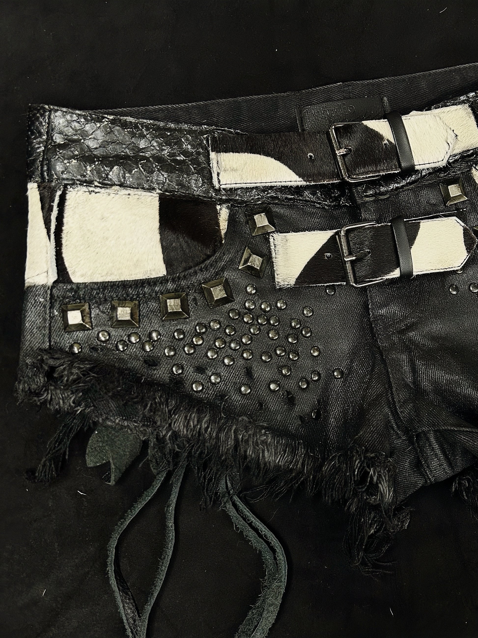 H04-Ornamented Strap Shorts