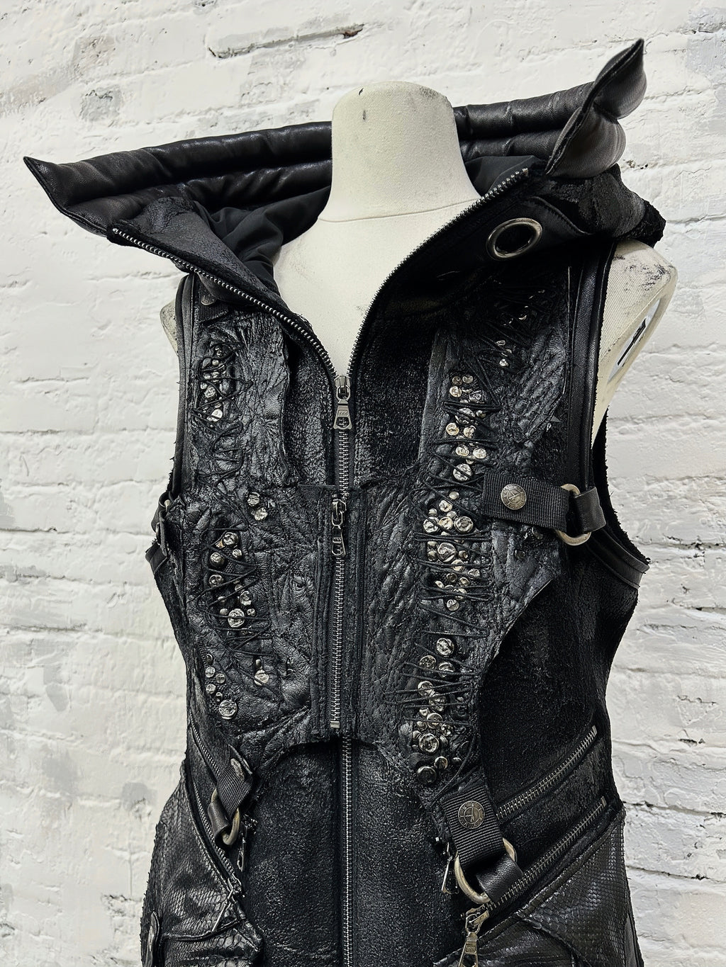 H04-Warden Bind Vest 0.2